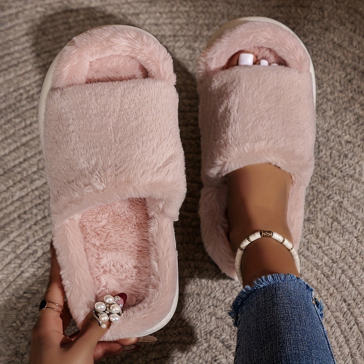 Cozy Fluffy Faux Furry House Slippers - ET